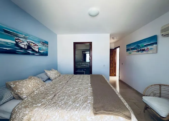 Lovely Danielle Playa Blanca (Lanzarote)