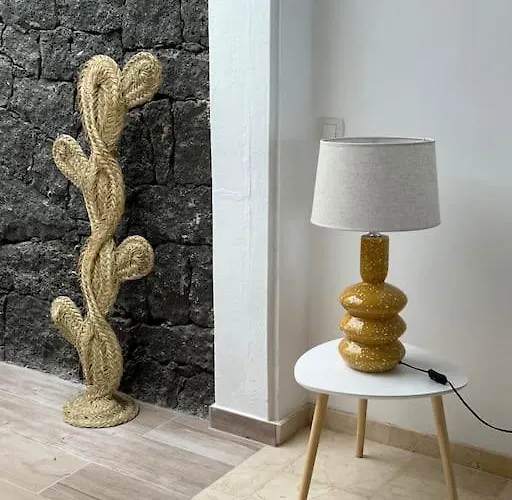 Lovely Danielle Βίλα