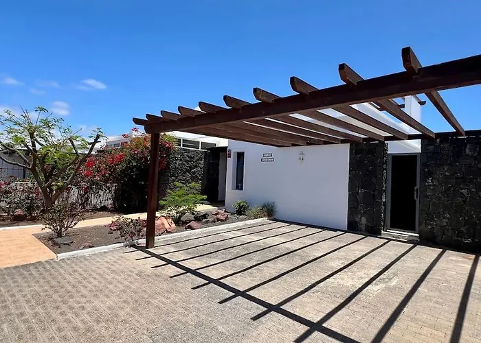 Lovely Danielle * Πλάγια Μπλάνκα