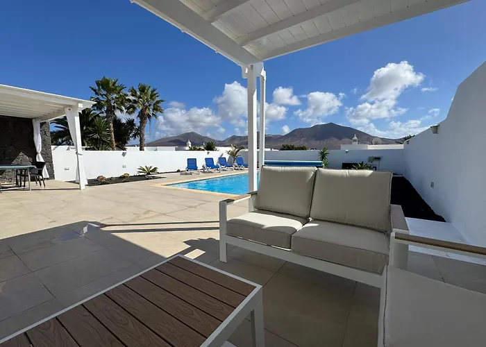 Βίλα Lovely Danielle *